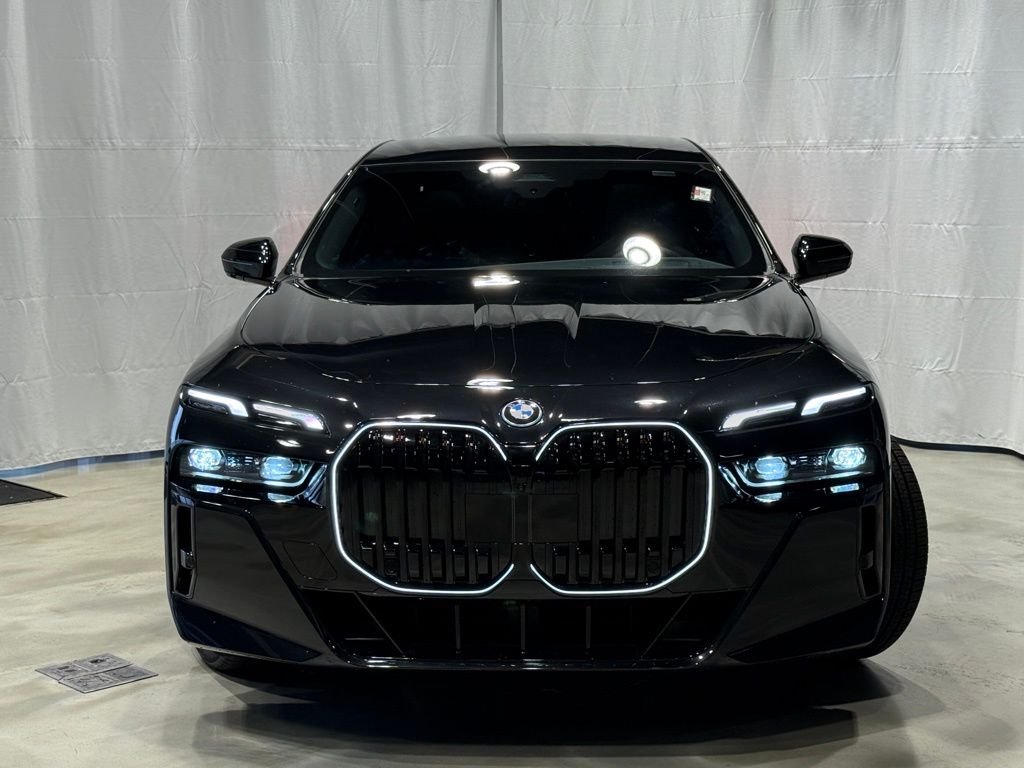 Used 2025 BMW i7 60 with VIN WBY53EJ08SCU98909 for sale in Orland Park, IL