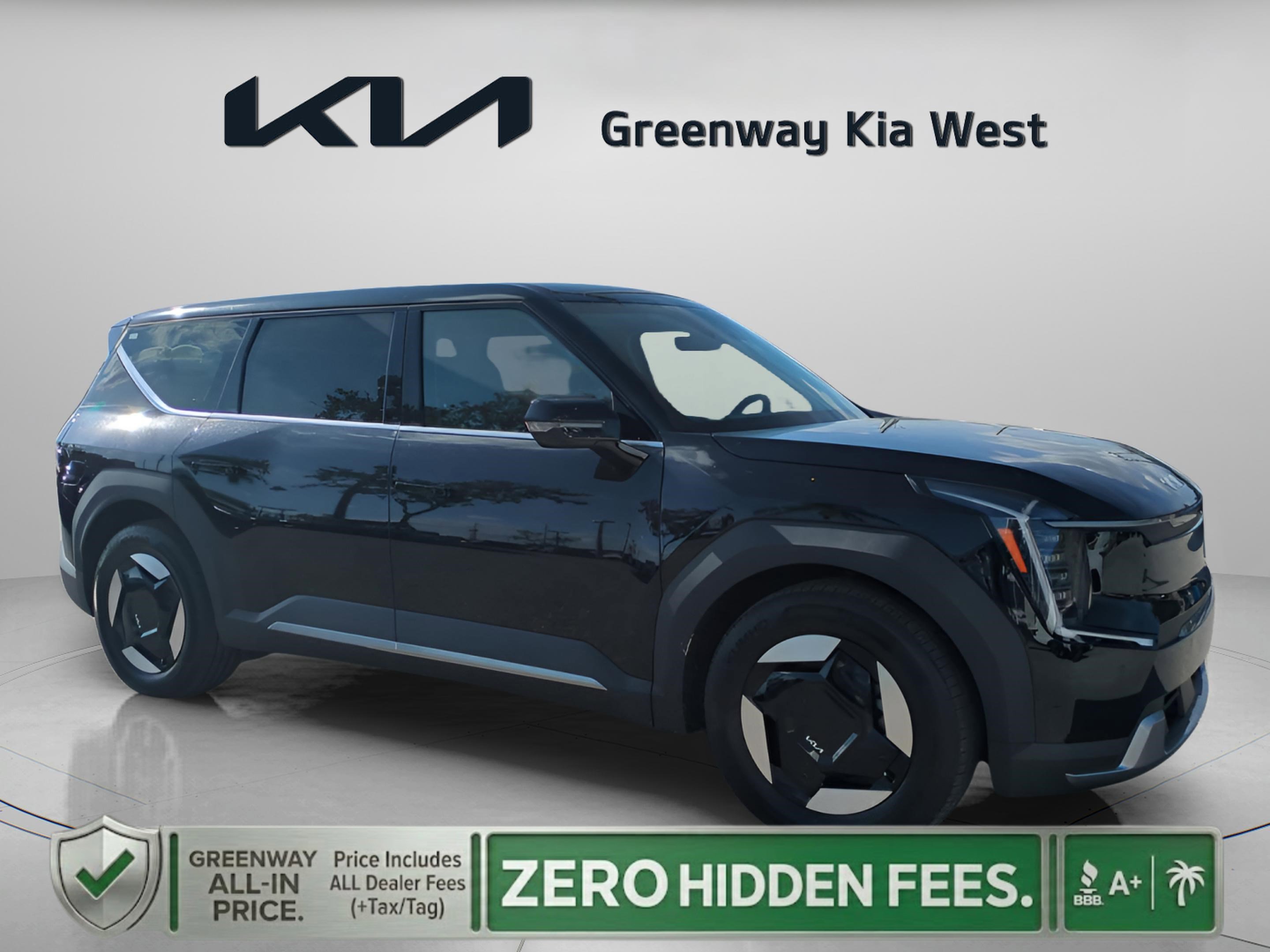 2026 Kia EV9 Light's photo
