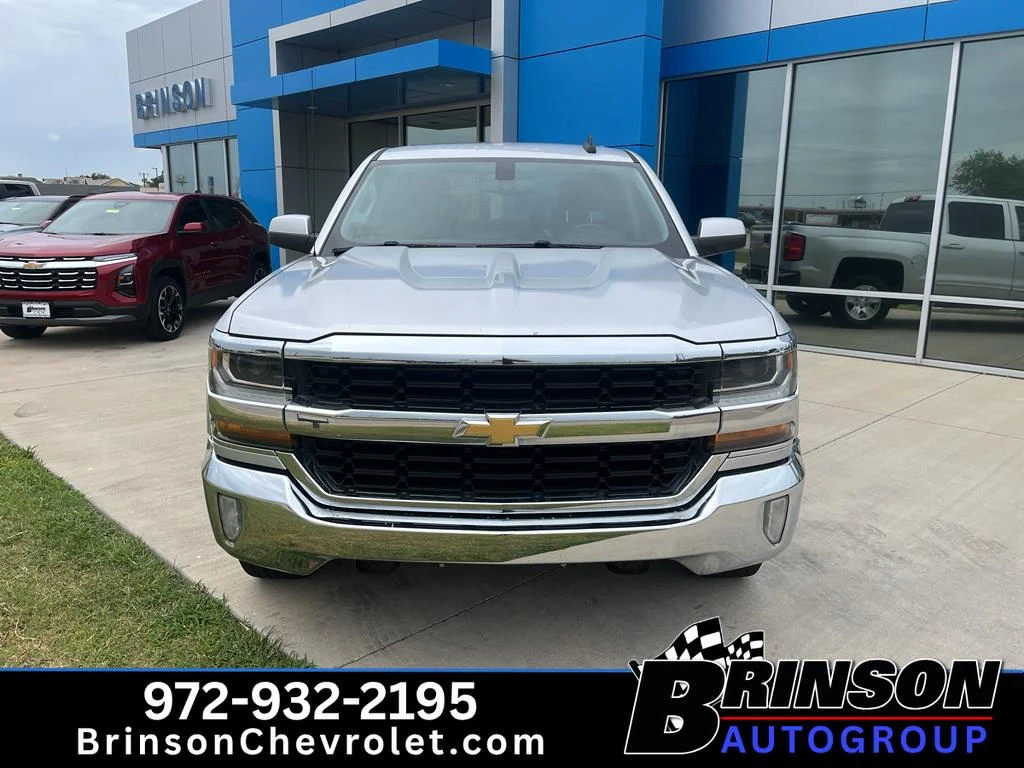 Used 2017 Silver Ice Metallic Chevrolet LT image 2