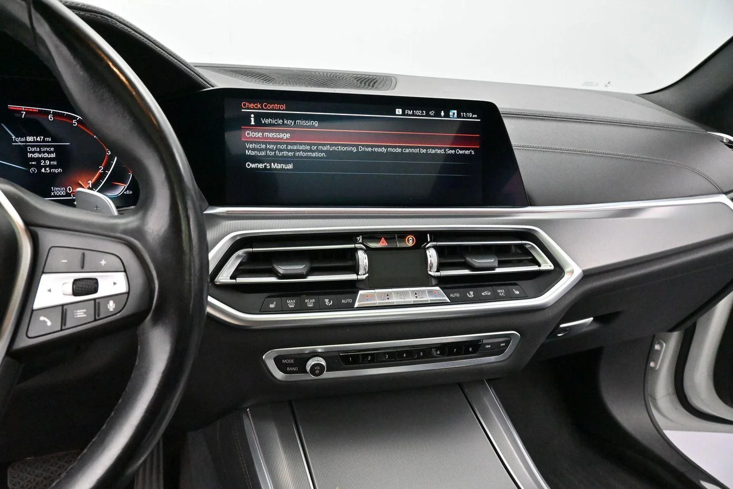 Used 2019 Mineral White Metallic BMW xDrive40i image 21