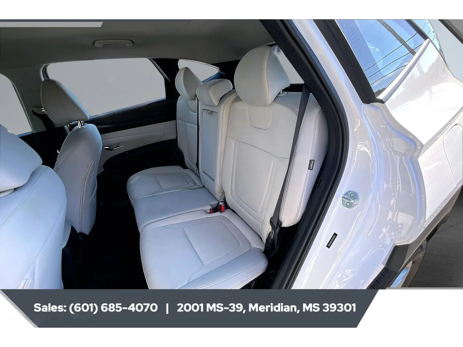 Used 2025 SERENITY WHITE PEARL Hyundai SE image 19