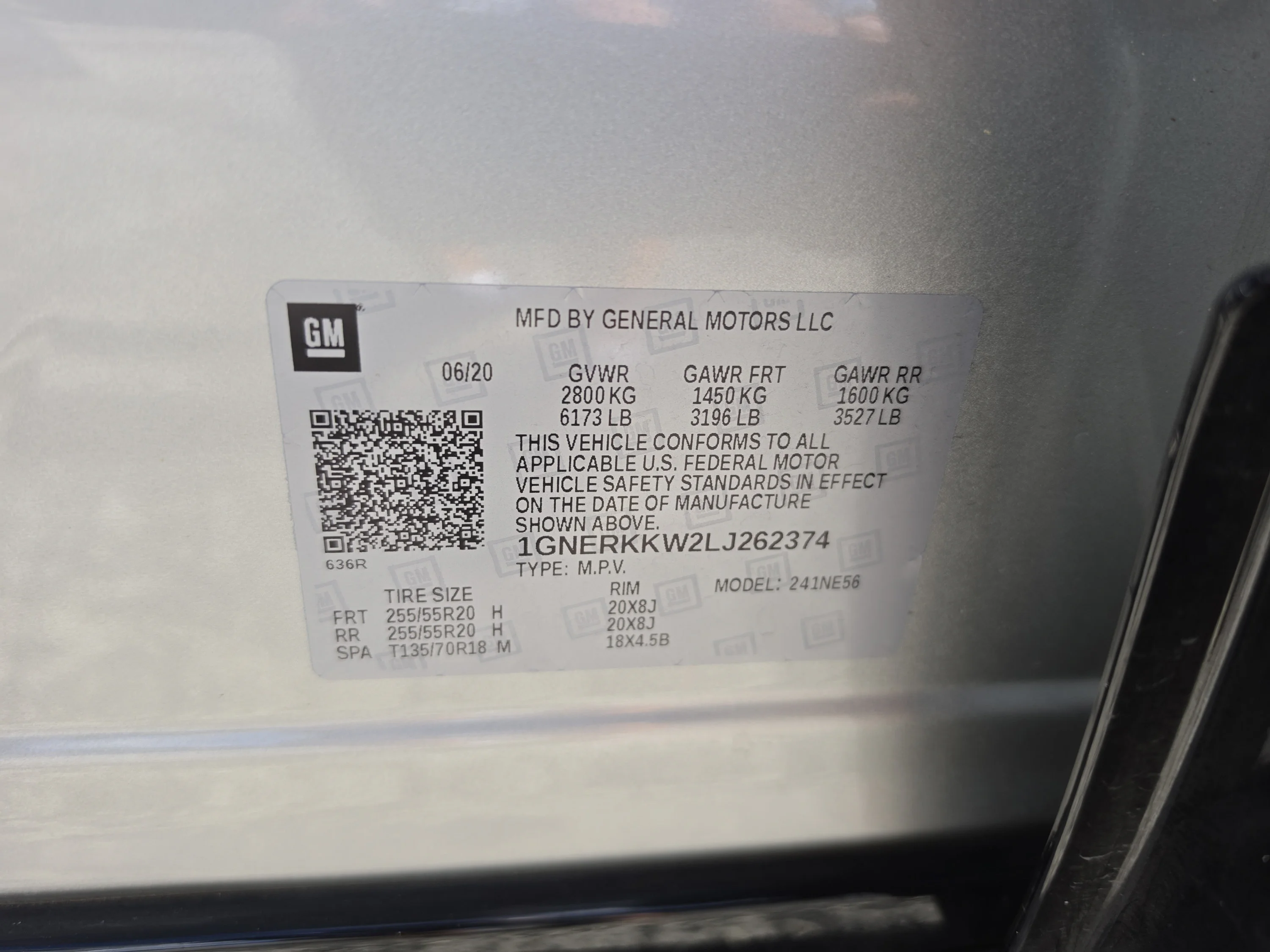 Used 2020 Silver Ice Metallic Chevrolet Premier image 44