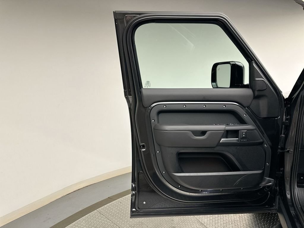New 2026 Carpathian Grey Land Rover S image 10