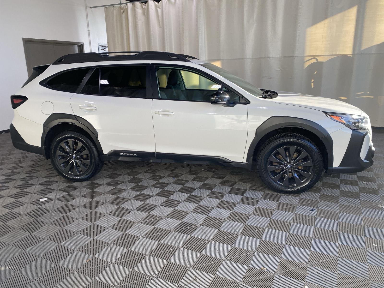 Used 2024 Crystal White Pearl Subaru Onyx Edition image 17