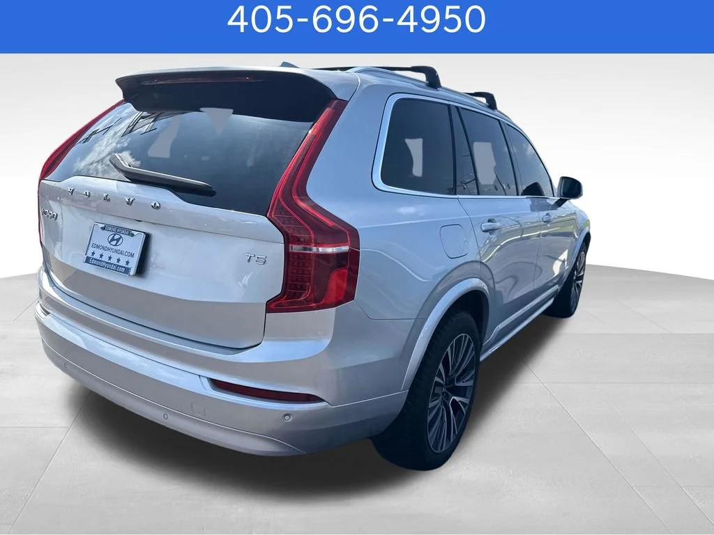 Pre-Owned 2022 Volvo XC90 Momentum