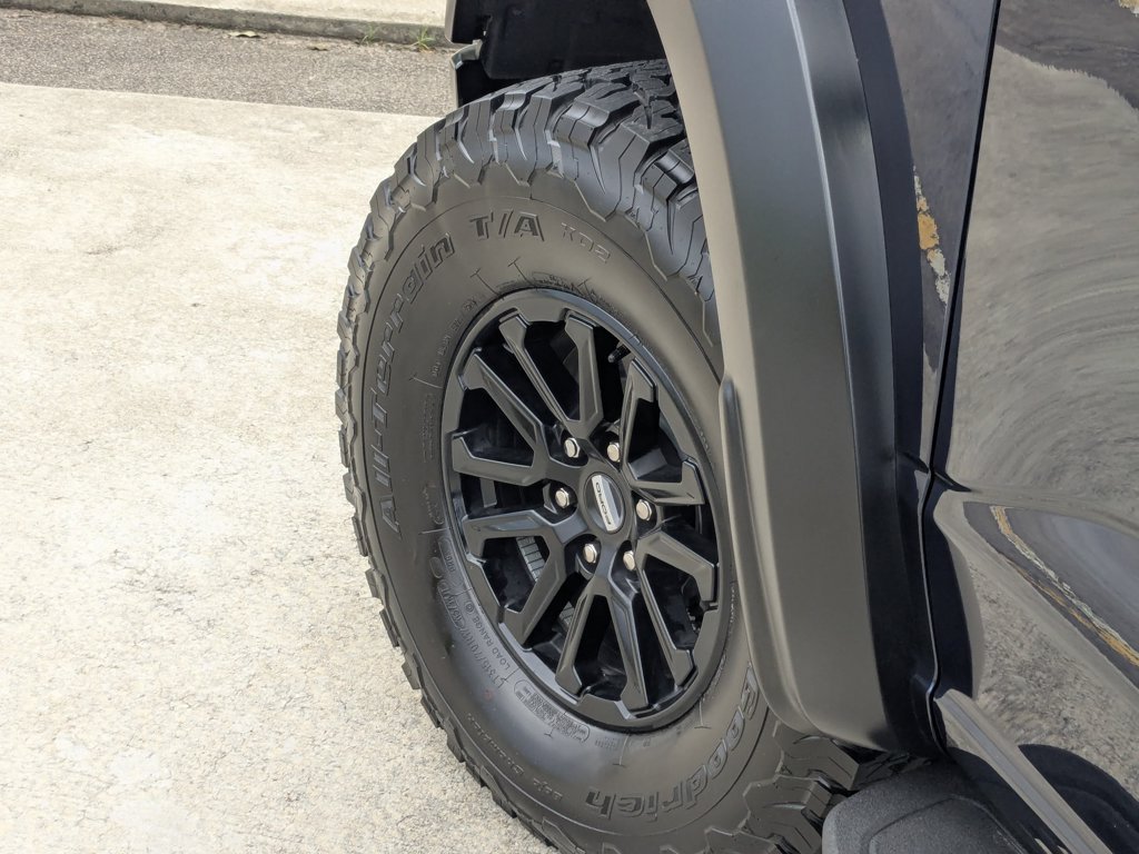 Used 2024  Ford Raptor image 9