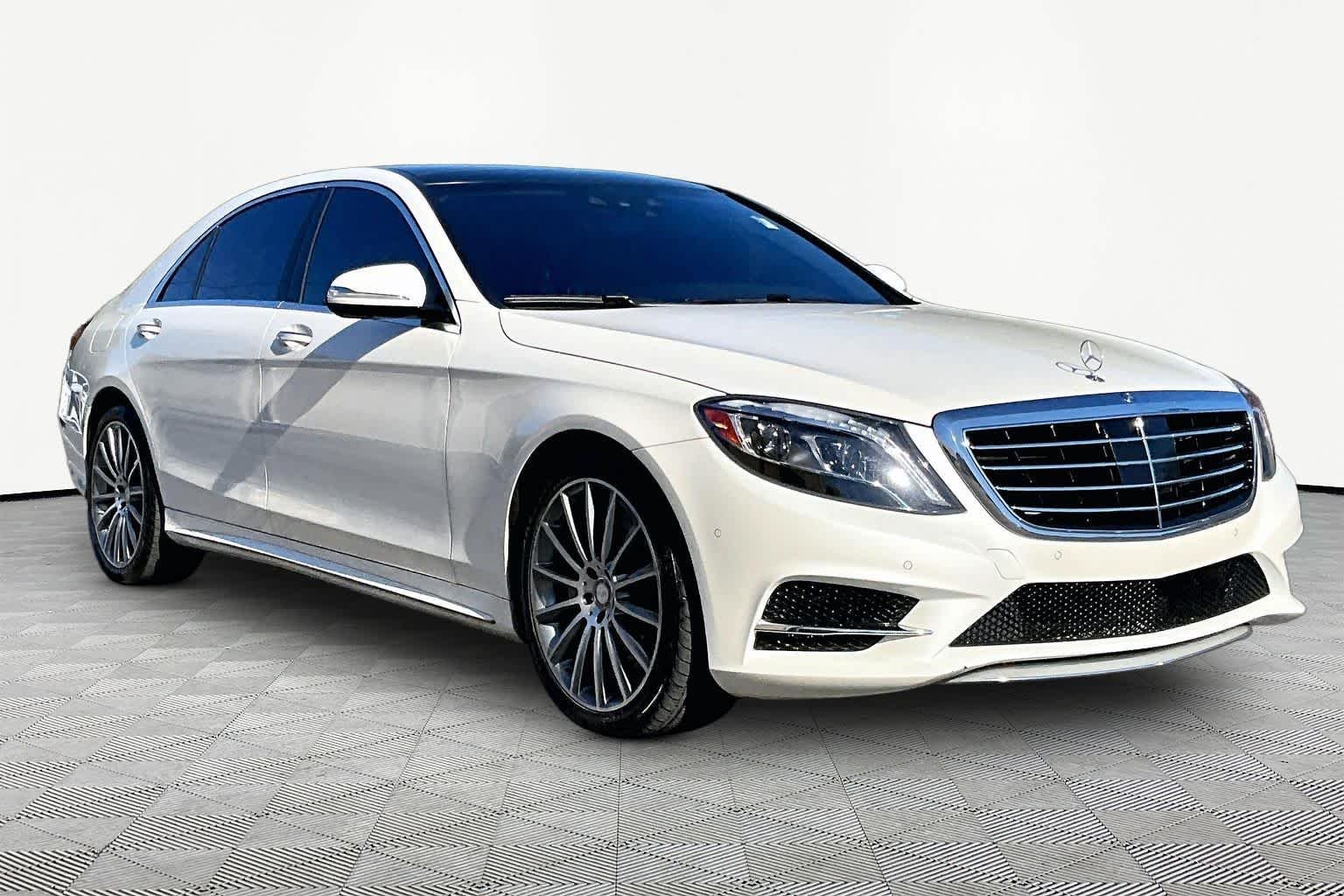 Used 2017 designo Diamond White Metallic Mercedes-Benz S 550 image 3