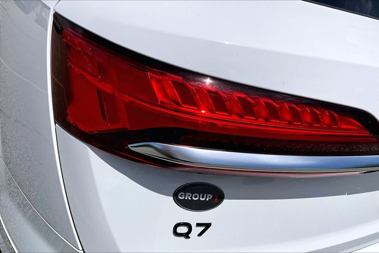 Used 2025 Carrara White Audi Premium Plus image 28