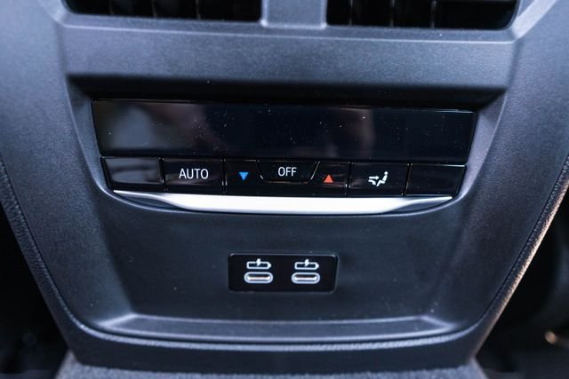 New 2026 Skyscraper Grey Metallic BMW xDrive40 image 34