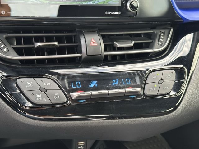 Used 2020 Silver Toyota XLE image 18