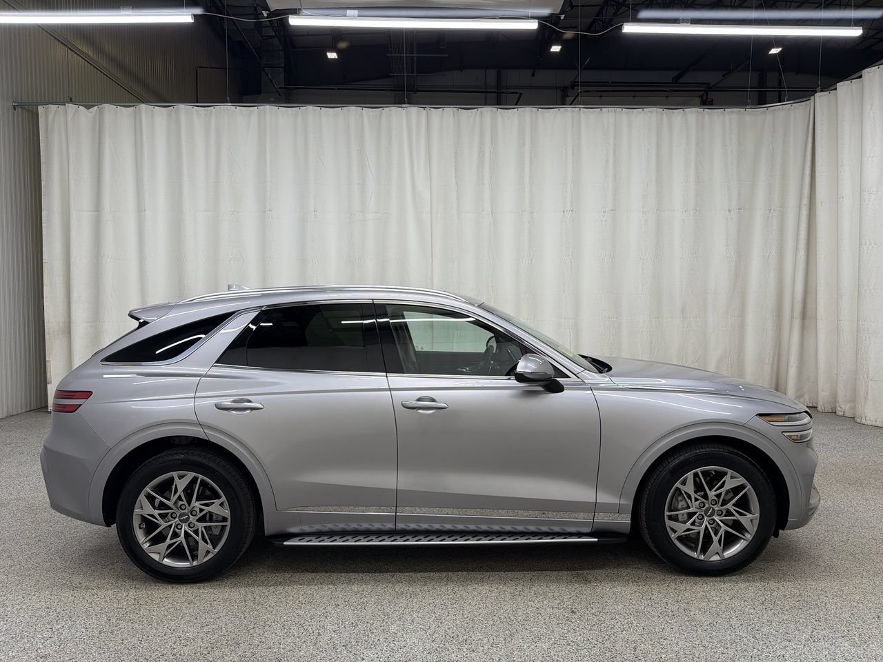 2024 GENESIS GV70 Standard - Photo 5