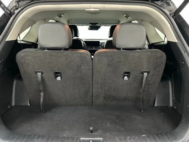 Used 2025  Kia EX image 28