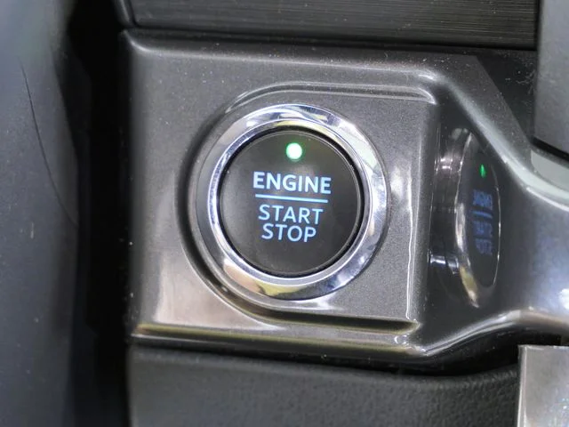 Certified Used 2022 White Ford XLT image 29