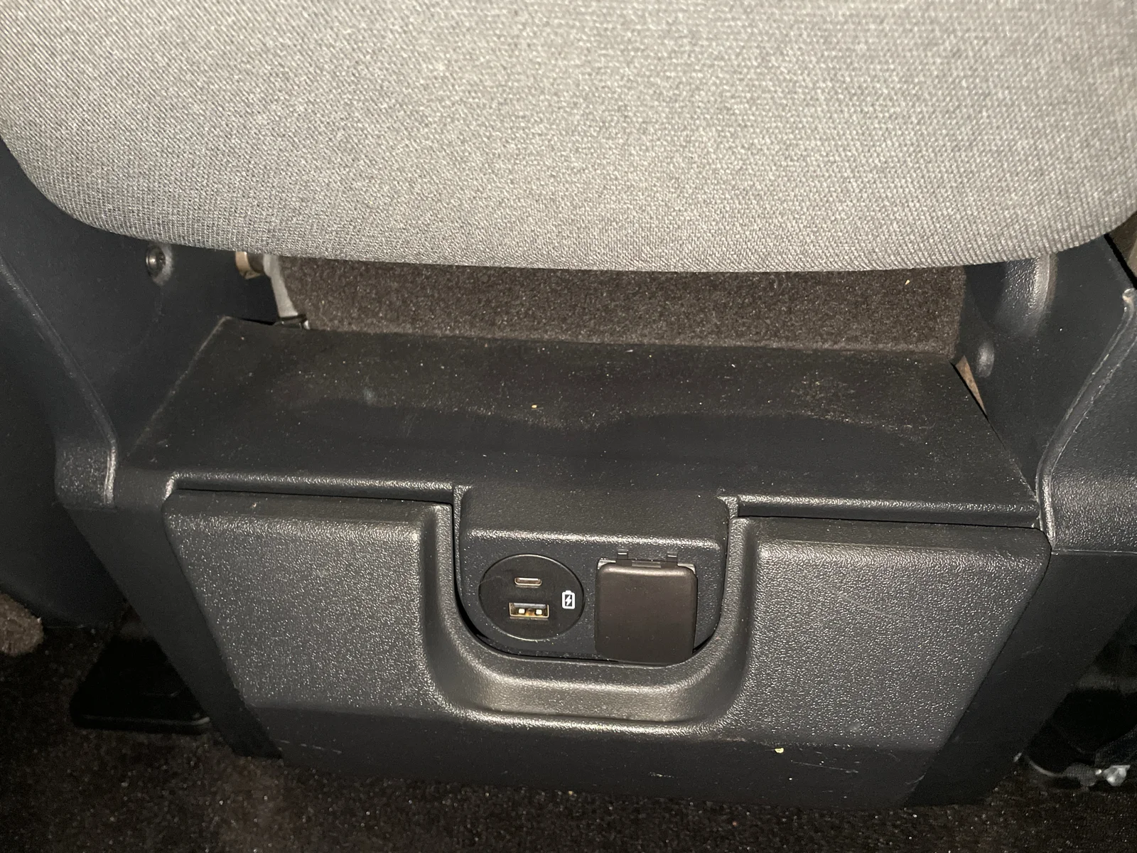 Used 2022 Oxford White Ford XLT image 25