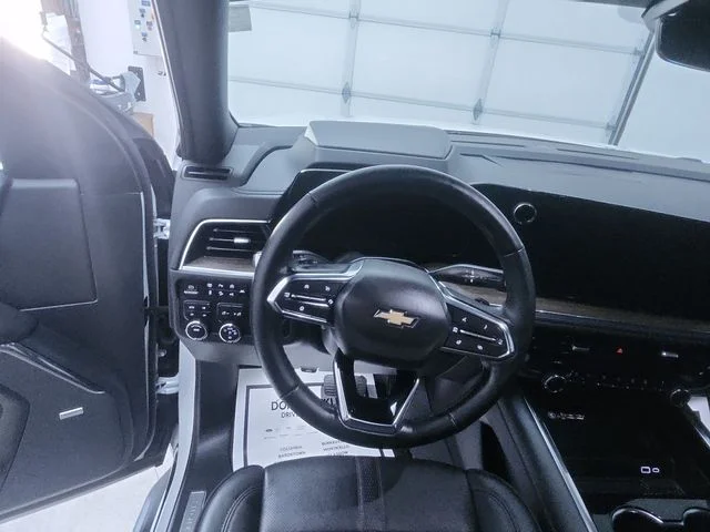 Used 2025 Beige Chevrolet High Country image 14