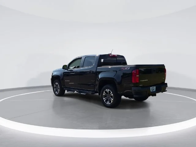 Used 2022 Black Chevrolet Z71 image 6