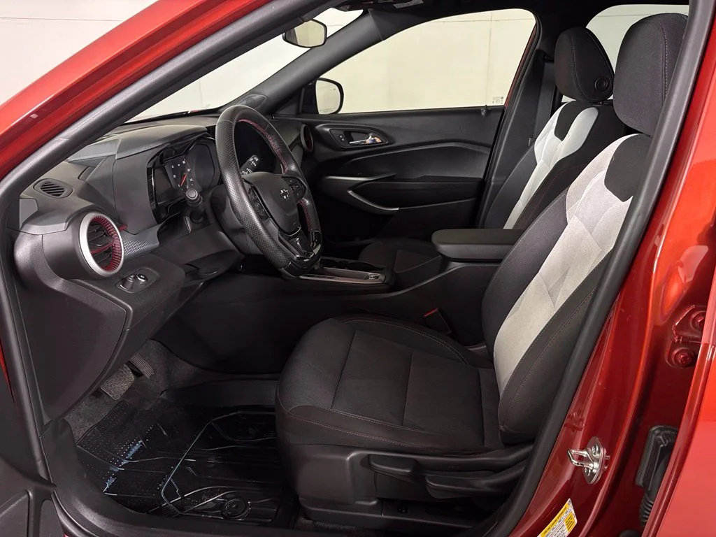 Used 2024 Red Chevrolet 1RS image 16