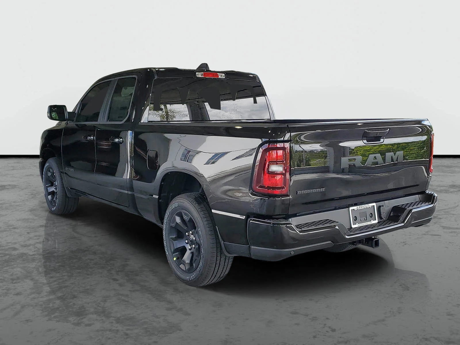 New 2026 Diamond Black Crystal Pearl-Coat Exterior Paint RAM Big Horn image 3