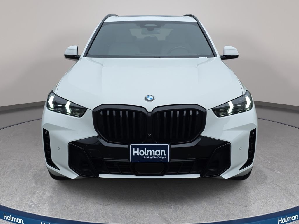 Used 2024 White BMW xDrive40i image 3
