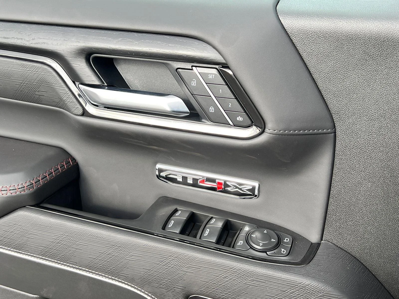 2026 GMC Sierra 1500 AT4X - Photo 28