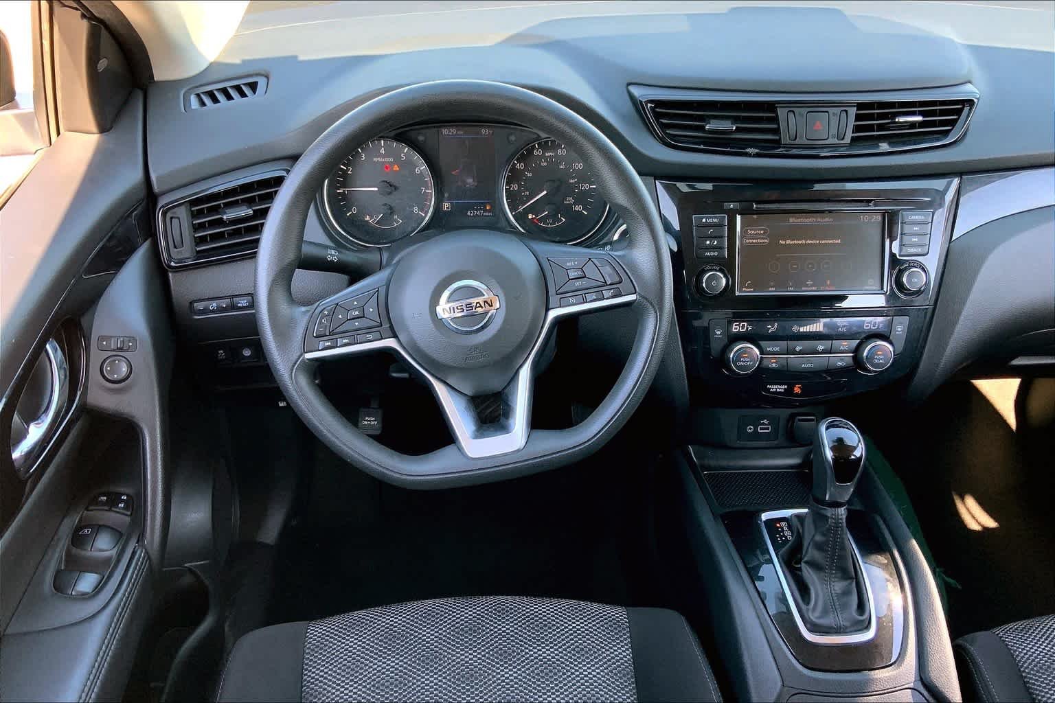 Used 2020 Magnetic Black Pearl Nissan SV image 6