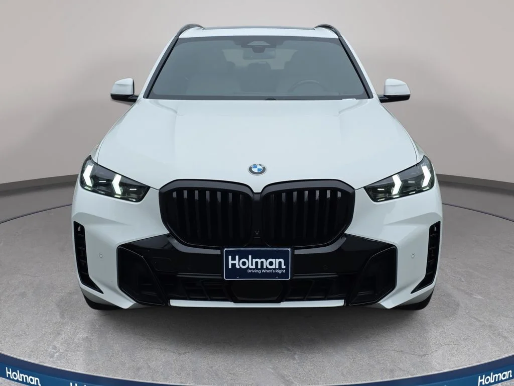 Used 2024 Alpine White BMW xDrive40i image 3
