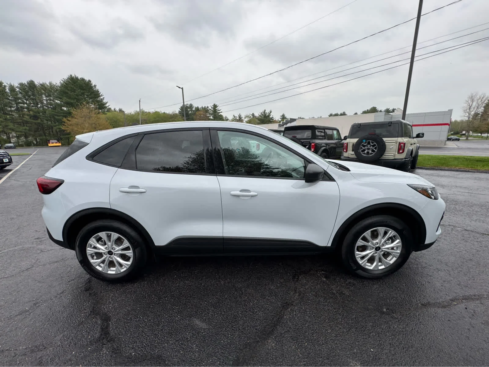 Certified Used 2025 Space Silver Metallic Ford Active image 7
