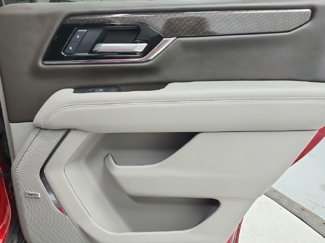Used 2025 Red GMC Elevation image 44