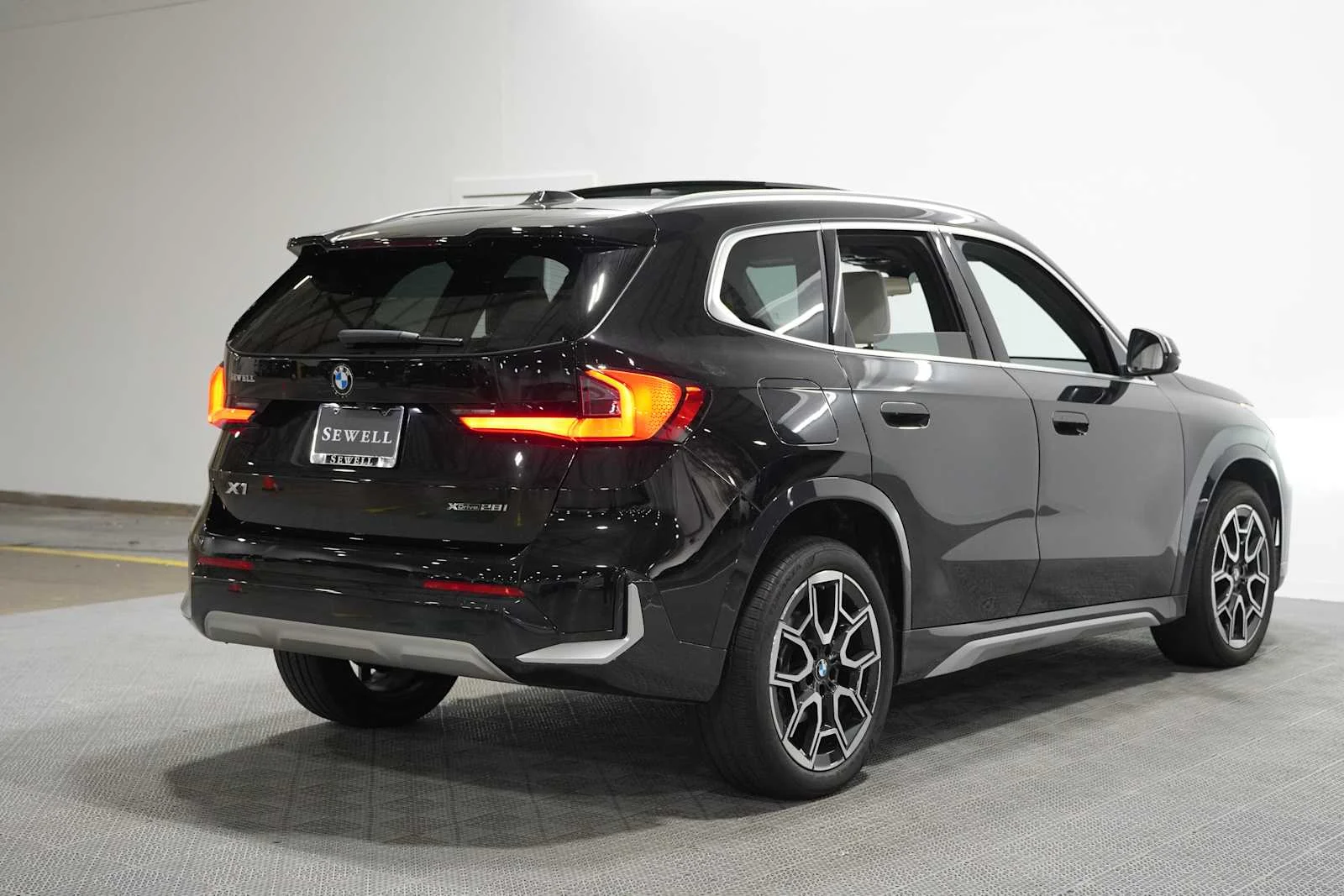 Certified Used 2026 Black Sapphire Metallic BMW xDrive28i image 4