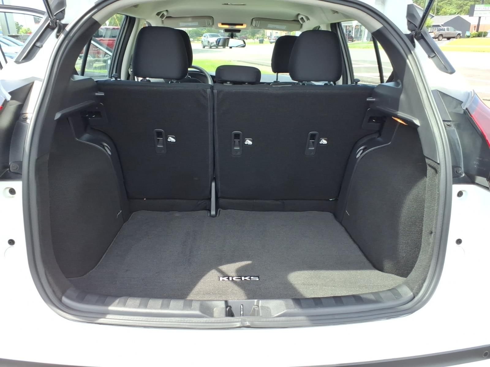 Used 2024 White Nissan S image 12