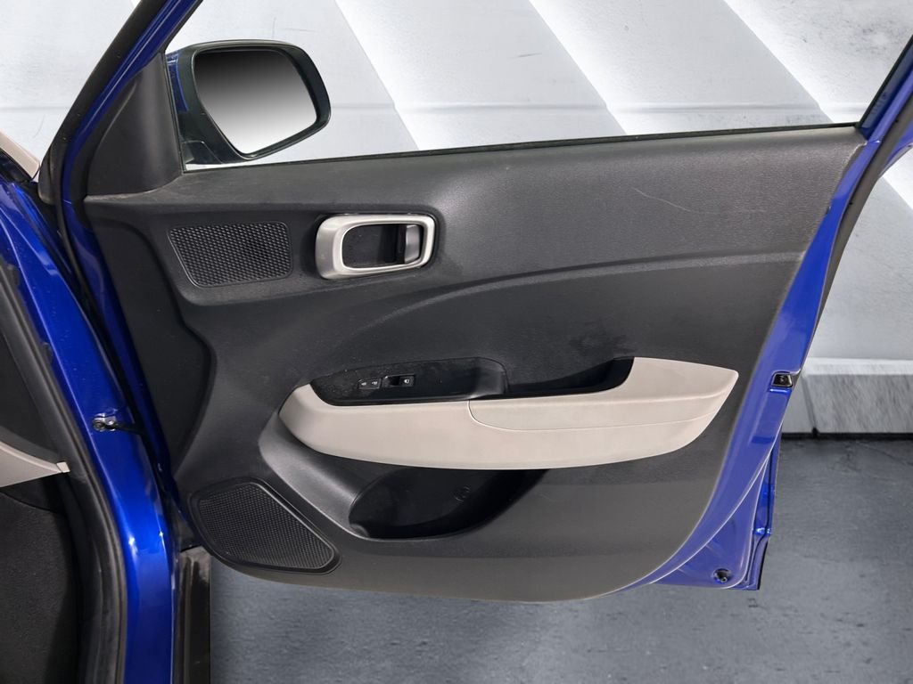 Used 2024 Blue Hyundai SEL image 15