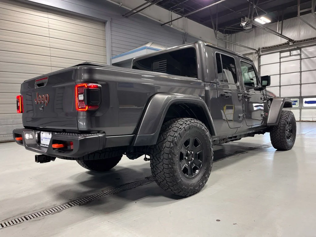 Used 2021 Crystal Metallic Jeep Mojave image 7