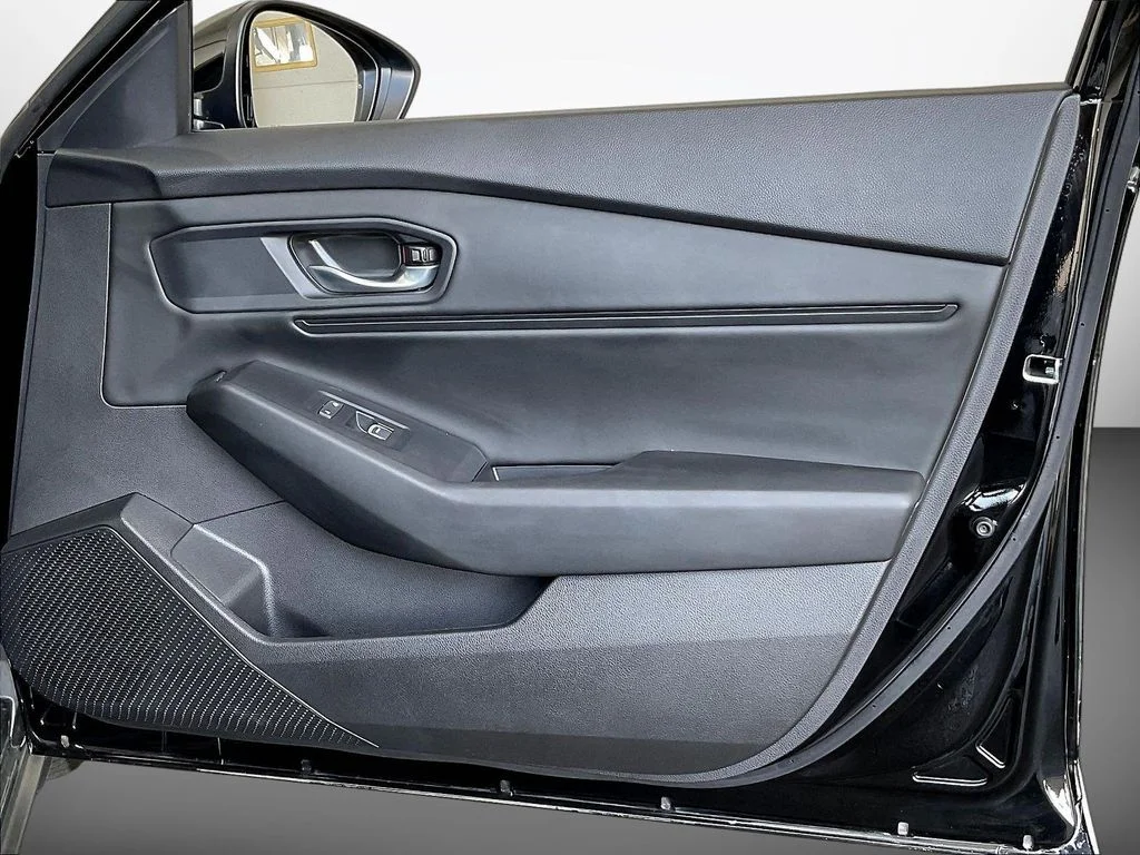 2025 Honda Accord SE - Photo 29