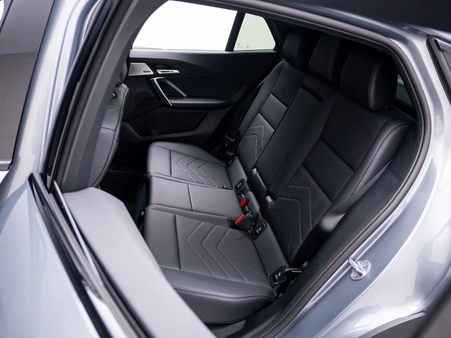 Certified Used 2025 Skyscraper Grey Metallic BMW xDrive28i image 18