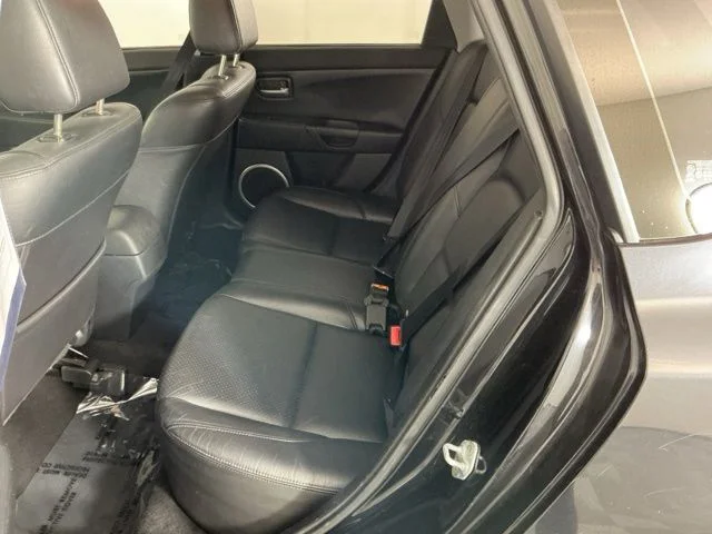 Used 2004 Black Mica Mazda s Base image 23