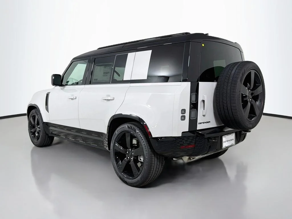 New 2026 Borasco Grey Land Rover X-Dynamic SE image 7