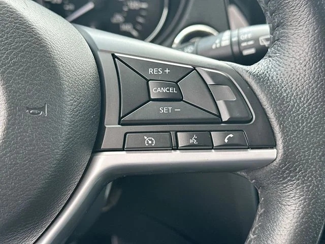 Used 2019 Silver Nissan SV image 38