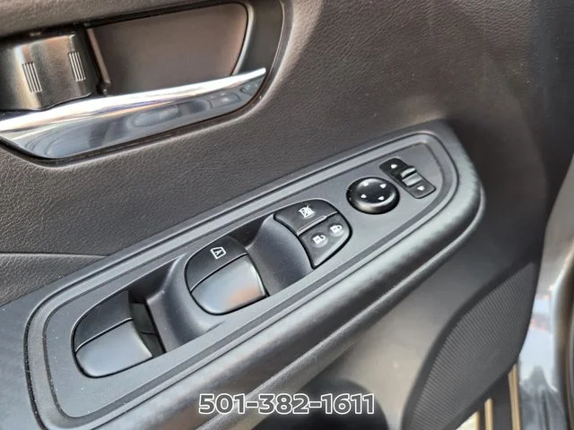 2025 Nissan Versa Sedan SV - Photo 29