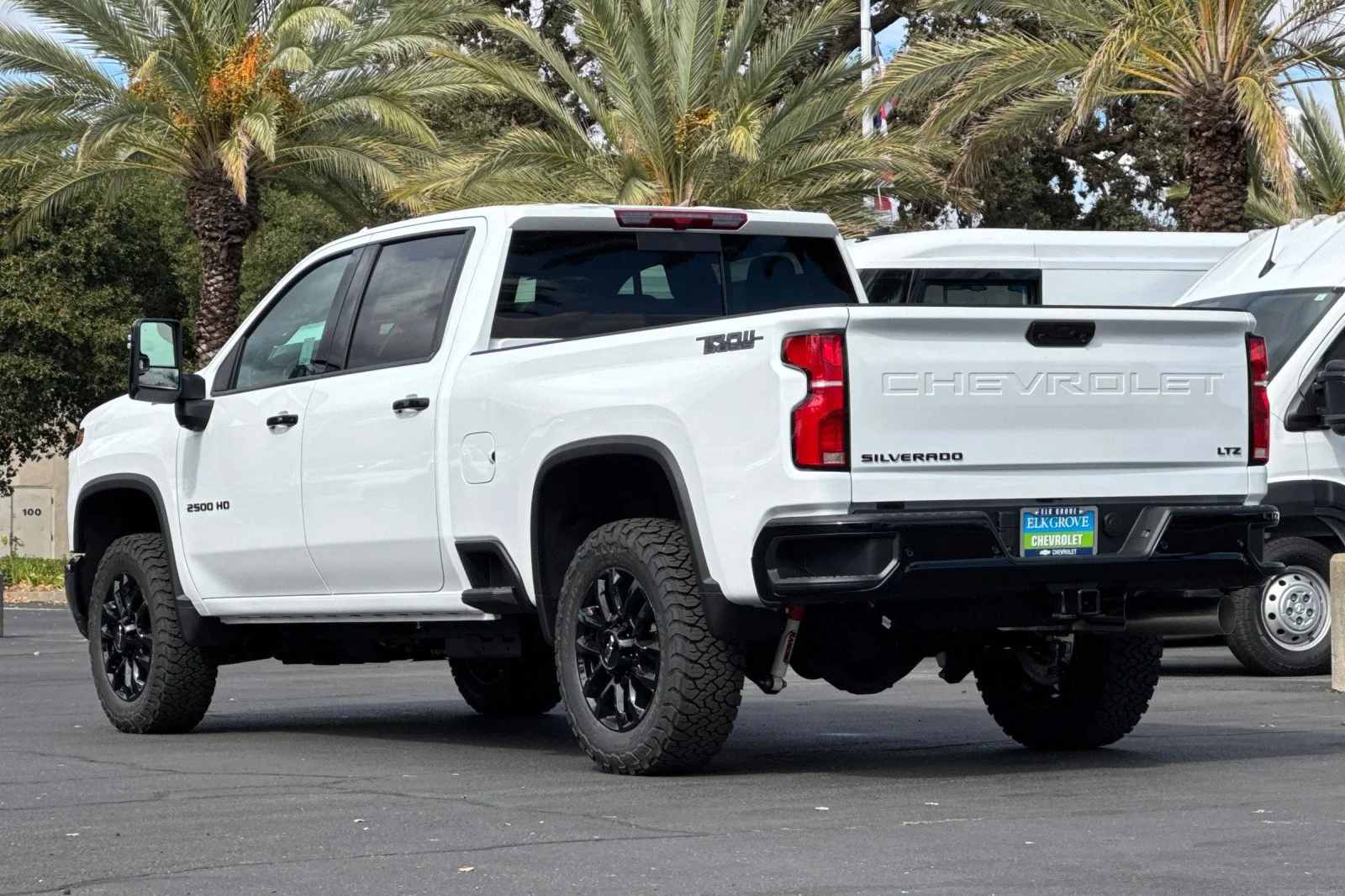 2026 Chevrolet Silverado 2500 HD LTZ view 5