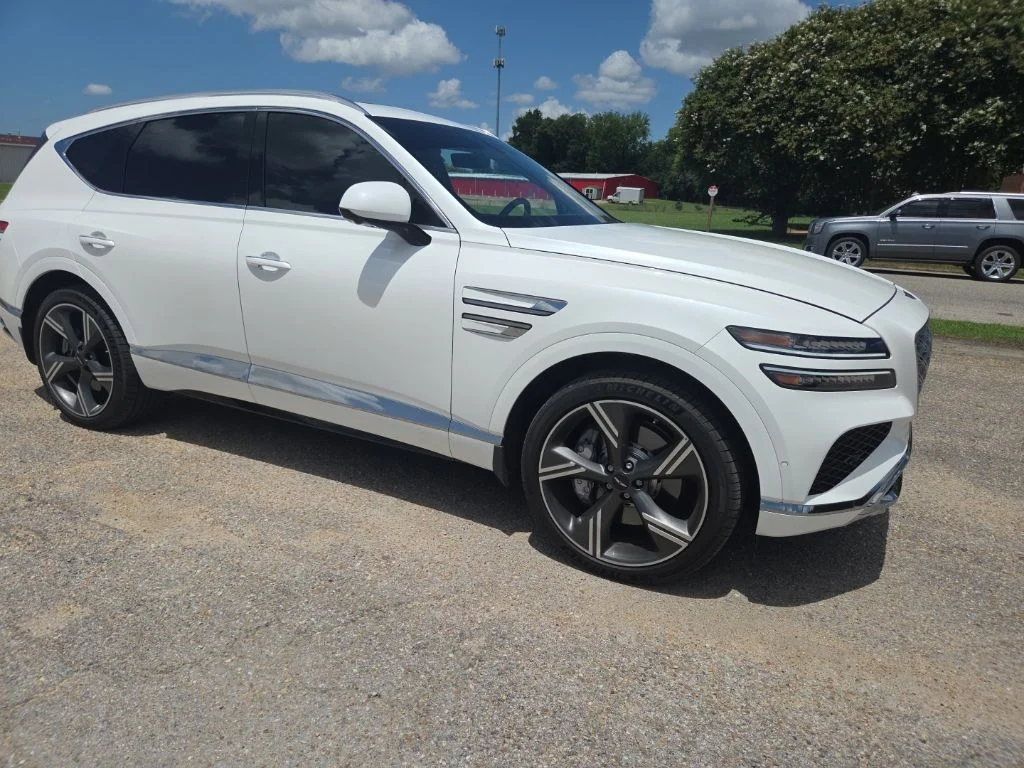 Used 2026 White Genesis 3.5T Prestige image 16