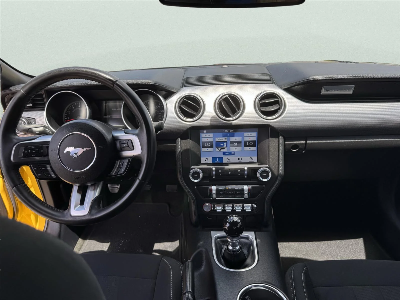 Used 2018 Triple Yellow Tri-Coat Ford GT image 14