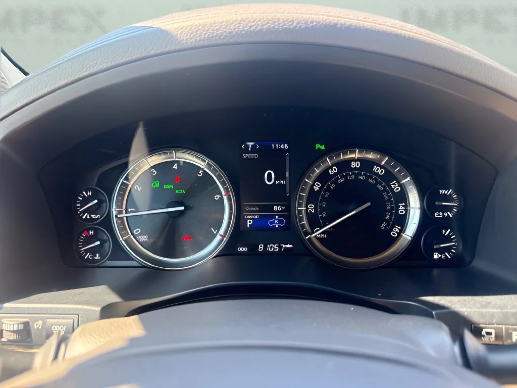 Used 2019 Silver Lexus 570 image 22