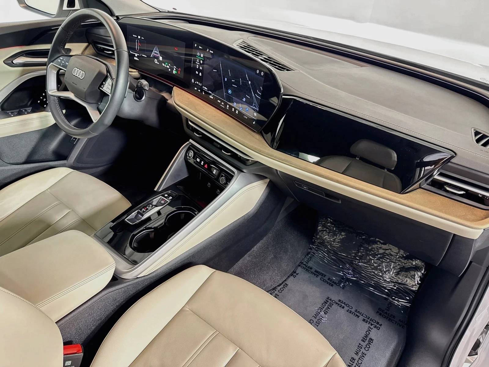 Used 2025 Arkona White Audi Premium image 26
