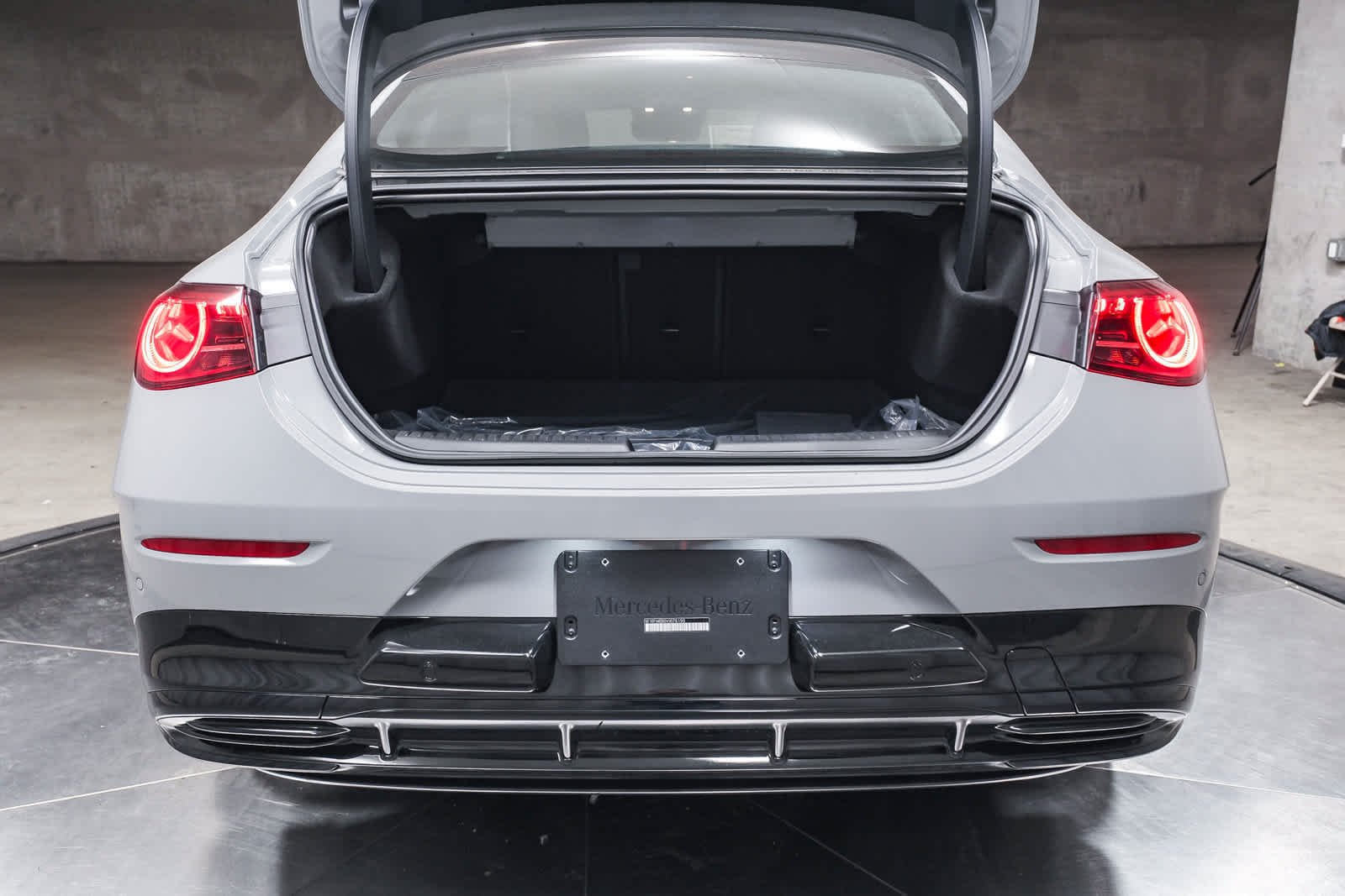 New 2027 MANUFAKTUR Alpine Grey Mercedes-Benz CLA 350 image 23