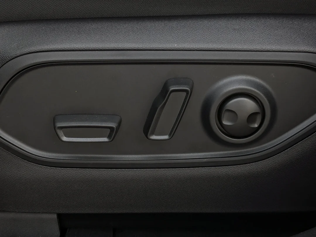 New 2026 Black Jeep Laredo - - 4x4 - Pkg 23F - Diamond Black Paint - Compact Spare - 1.6L Turbo Hybrid & More! image 15