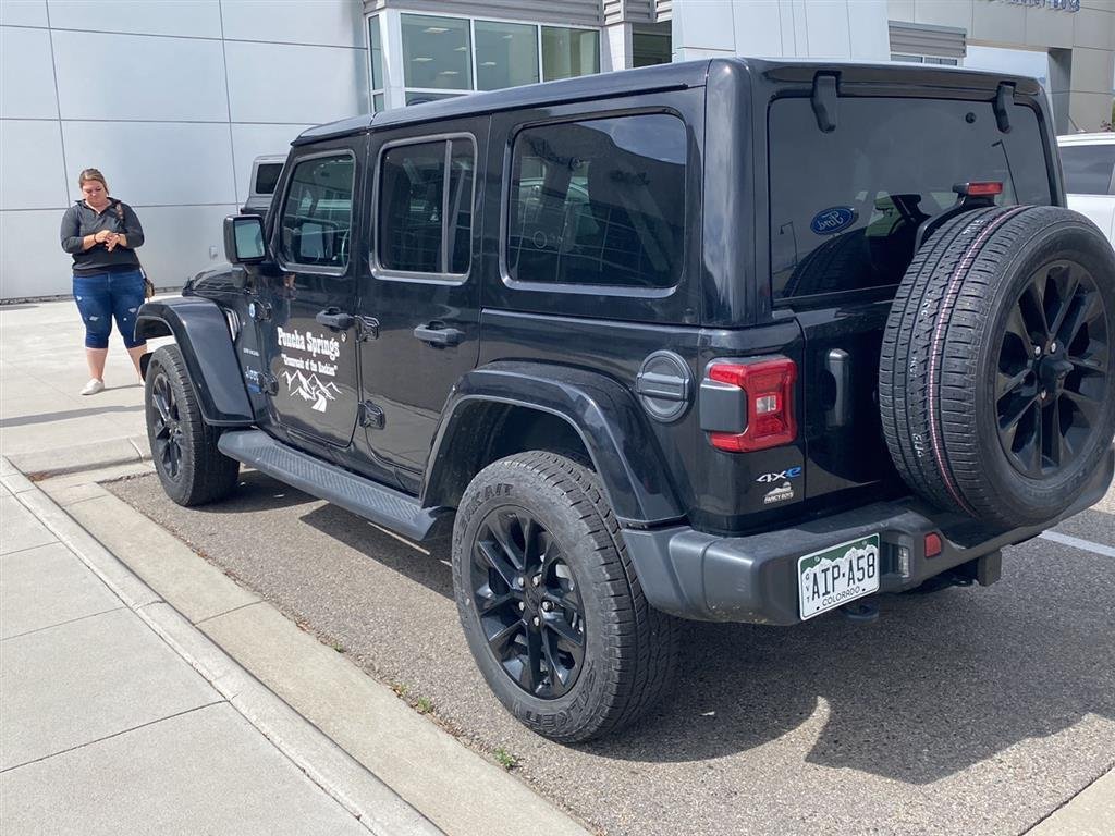 Used 2021 Black Clearcoat Jeep Unlimited Sahara image 4