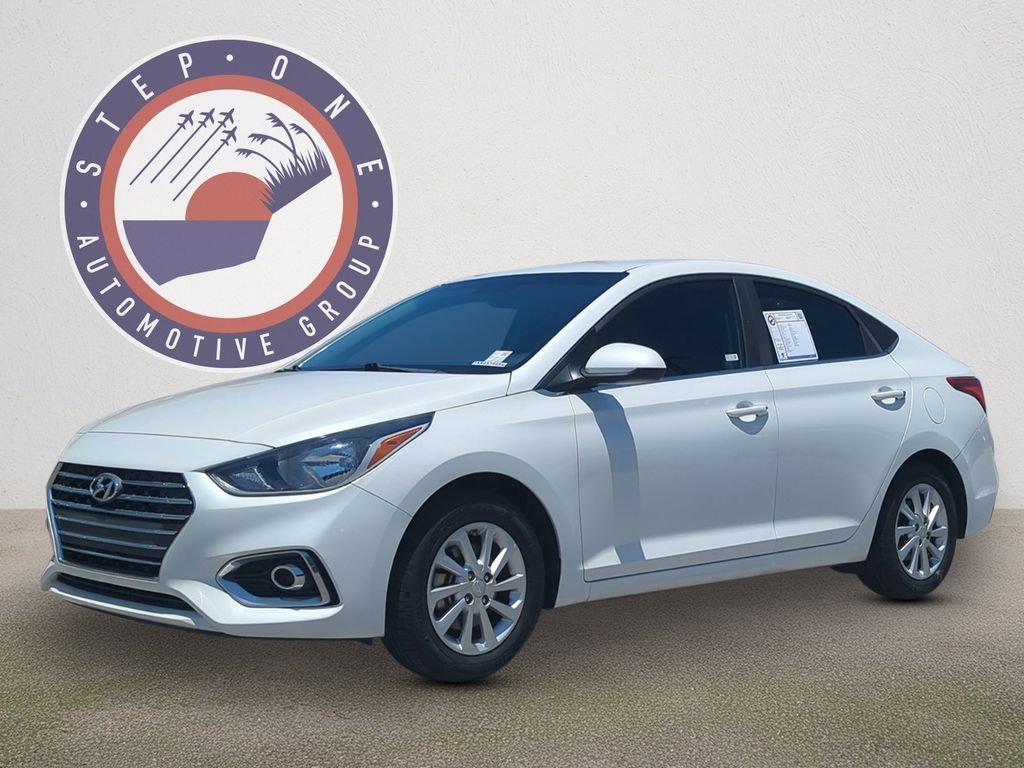 2019 Hyundai Accent SEL 4-Door 6-Speed Automatic's photo
