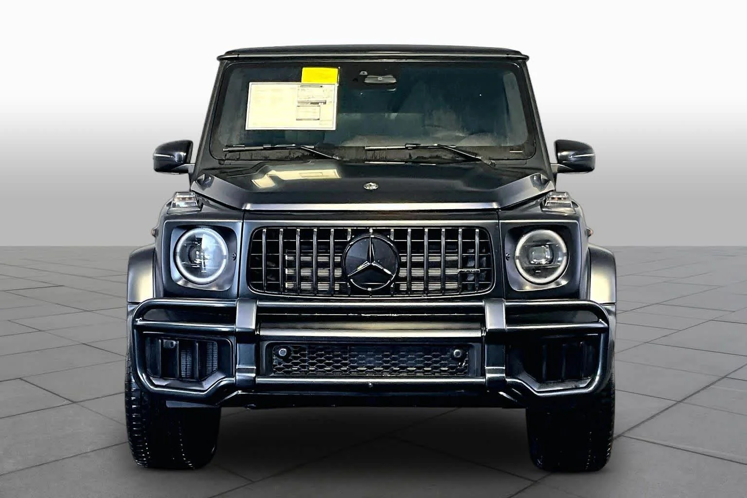New 2027 MANUFAKTUR Night Black Magno Mercedes-Benz AMG® G 63 image 2