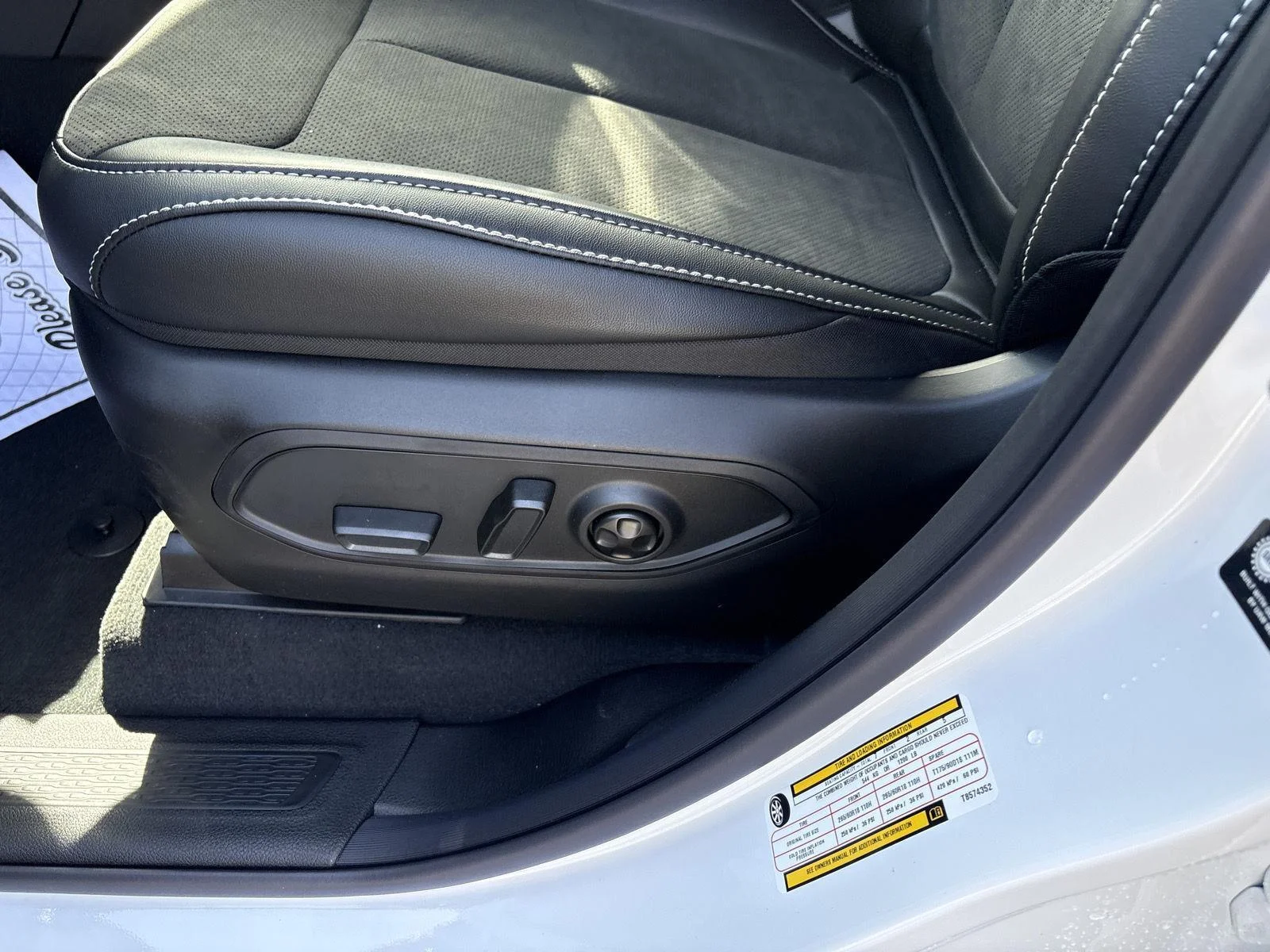 New 2026 Bright White Clearcoat Jeep Laredo Altitude image 16