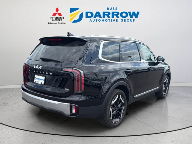 Used 2023 Black Kia EX image 5